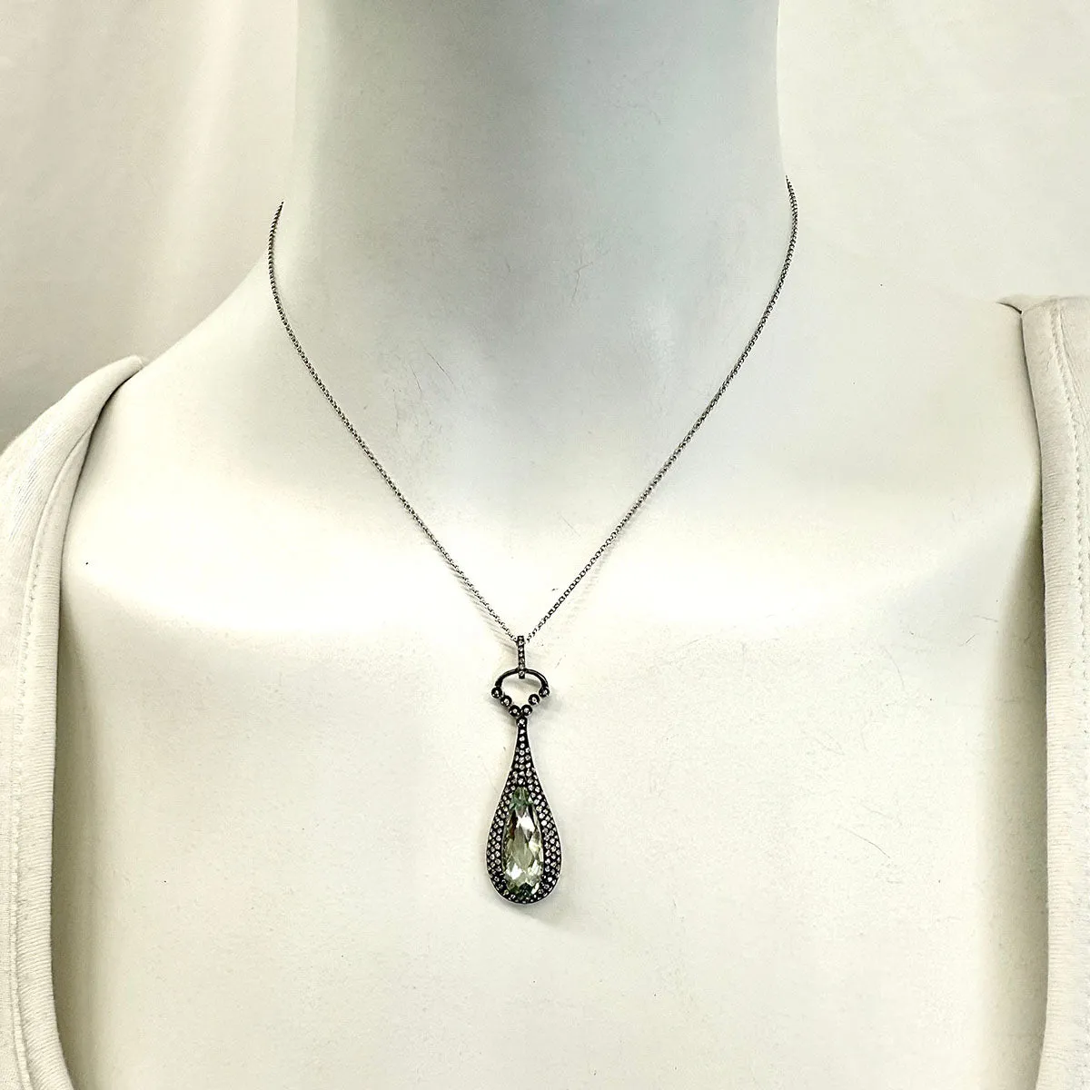 14K White Gold 16" Pendant Necklace with Green Amethyst