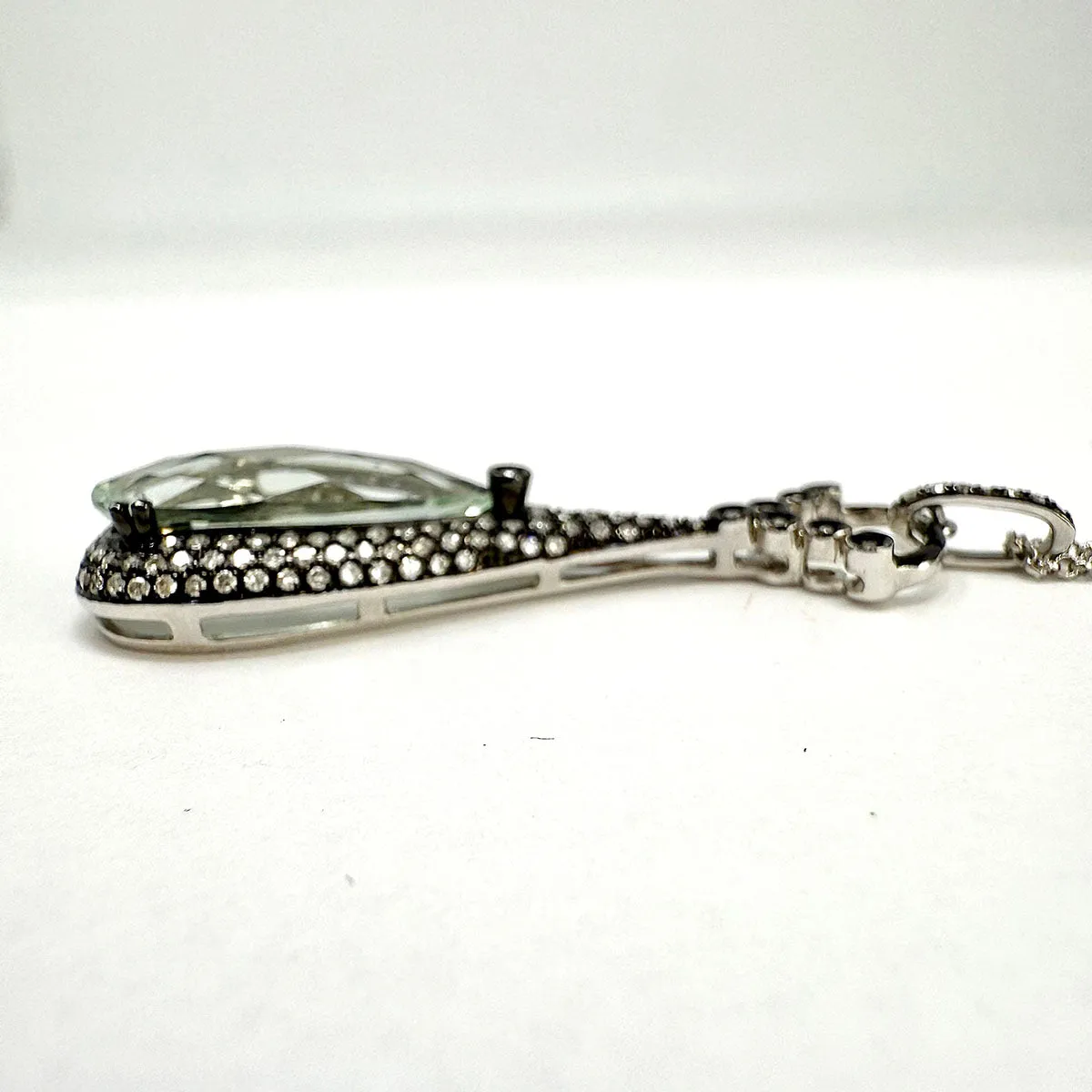 14K White Gold 16" Pendant Necklace with Green Amethyst