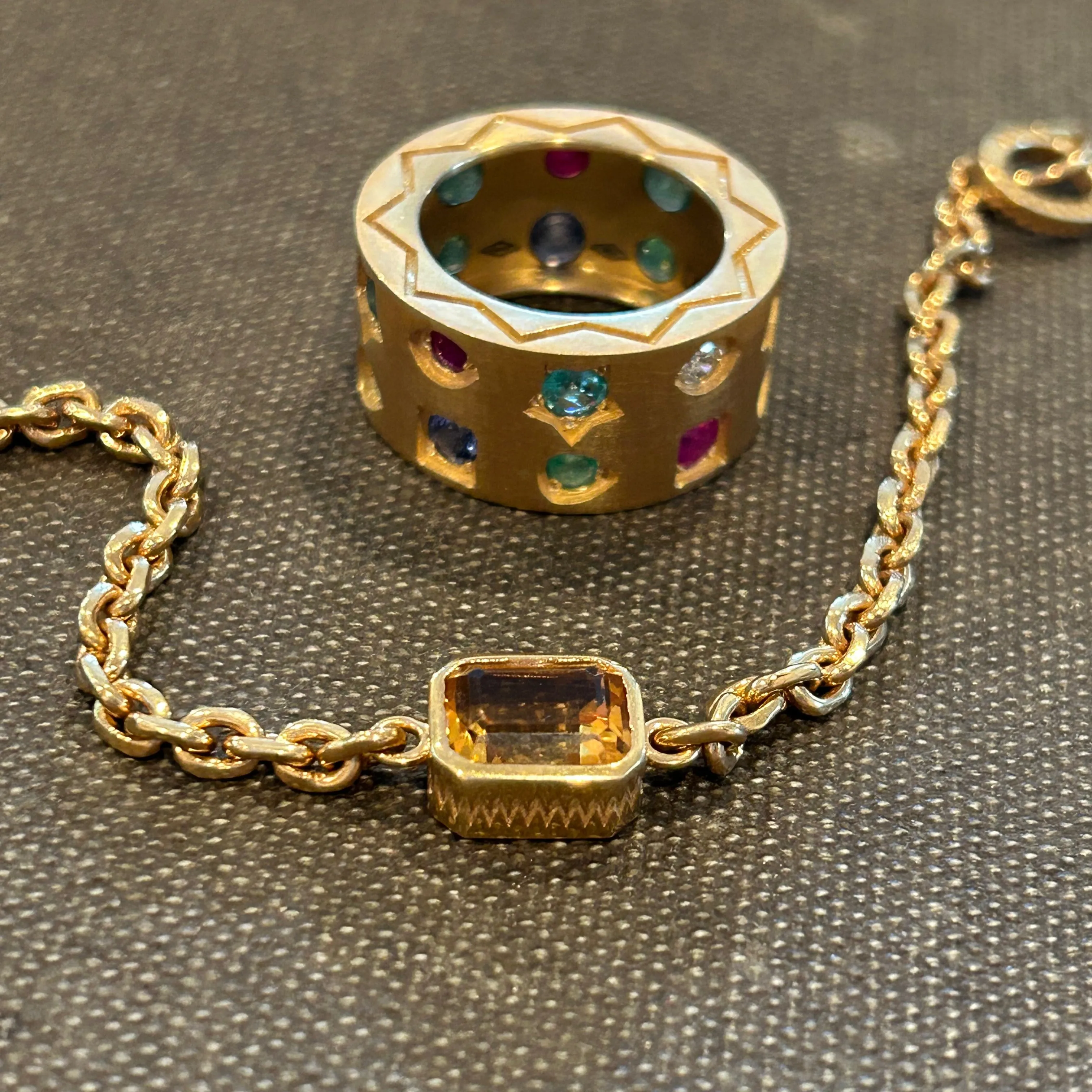 18k Lion Bracelet, Citrine