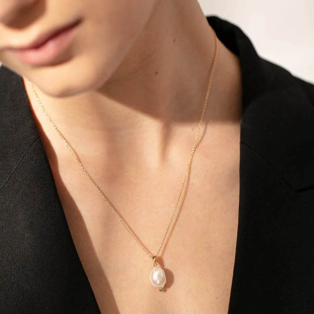 9ct Yellow Gold Baroque Freshwater Pearl Pendant