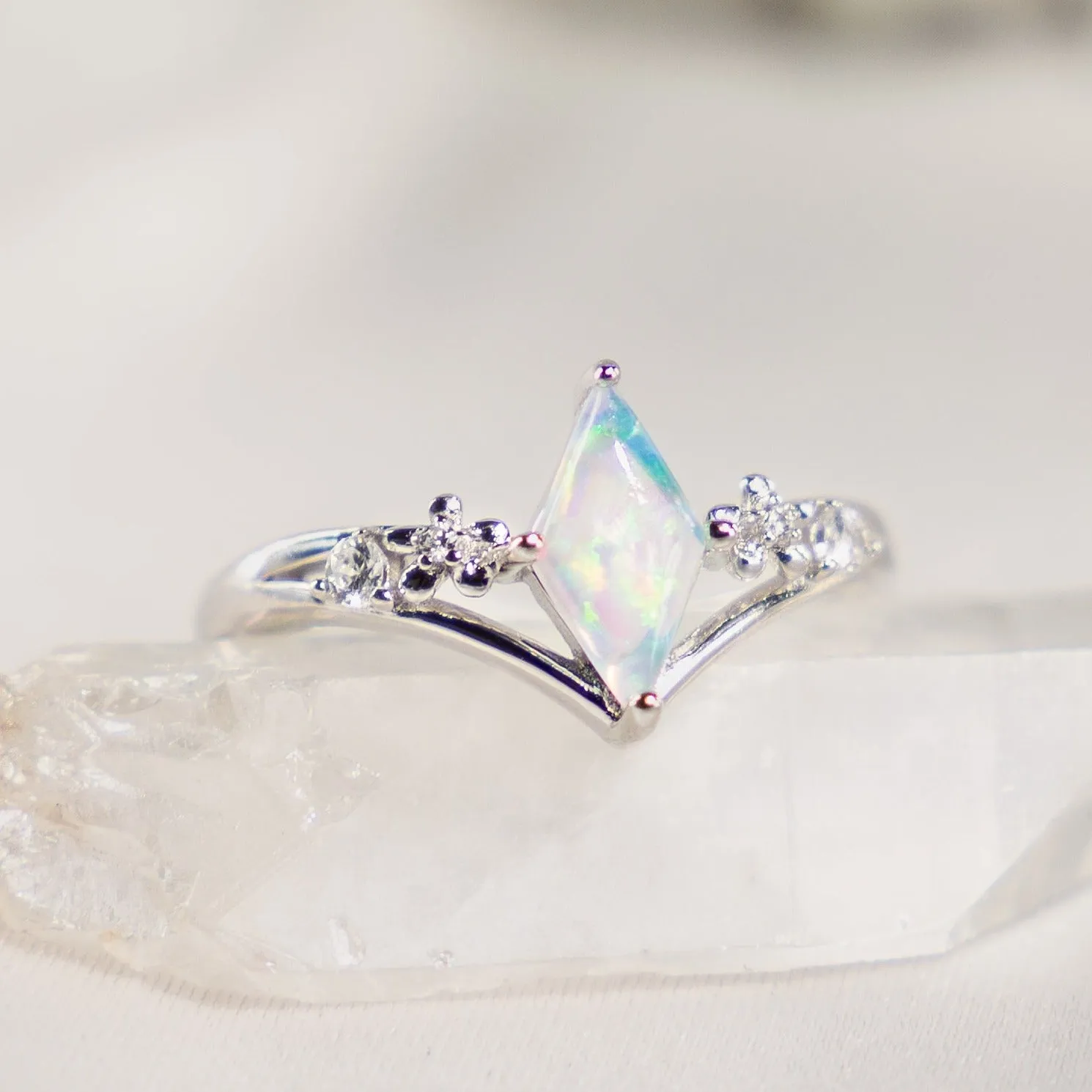 Iridessa Ring