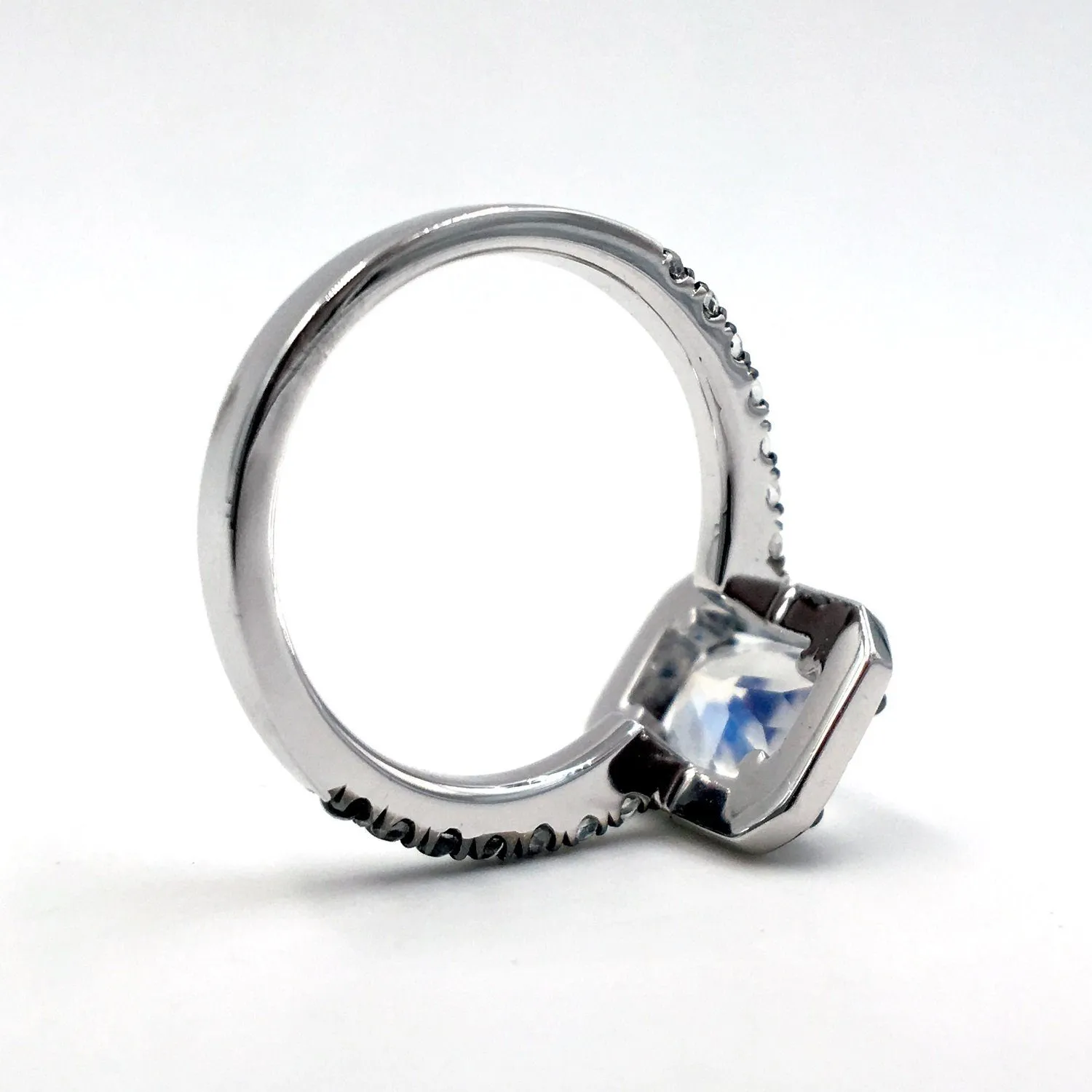 Joke Quick Faceted Rainbow Moonstone White Diamond Twilight Ring
