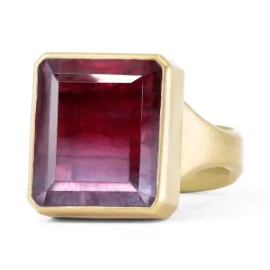 Lola Brooks 13.98 Carat Bi-Color Lilac Red Tourmaline Yellow Gold Ring