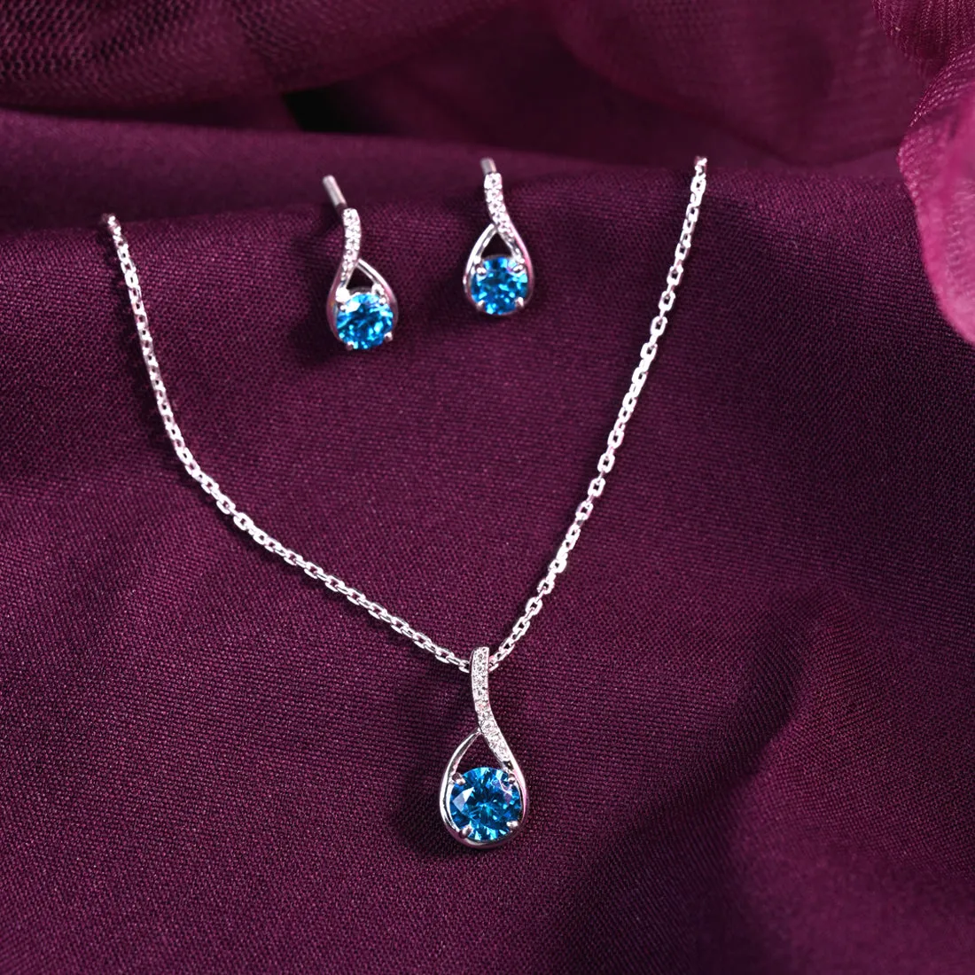 Silver Isla Jewellery Set